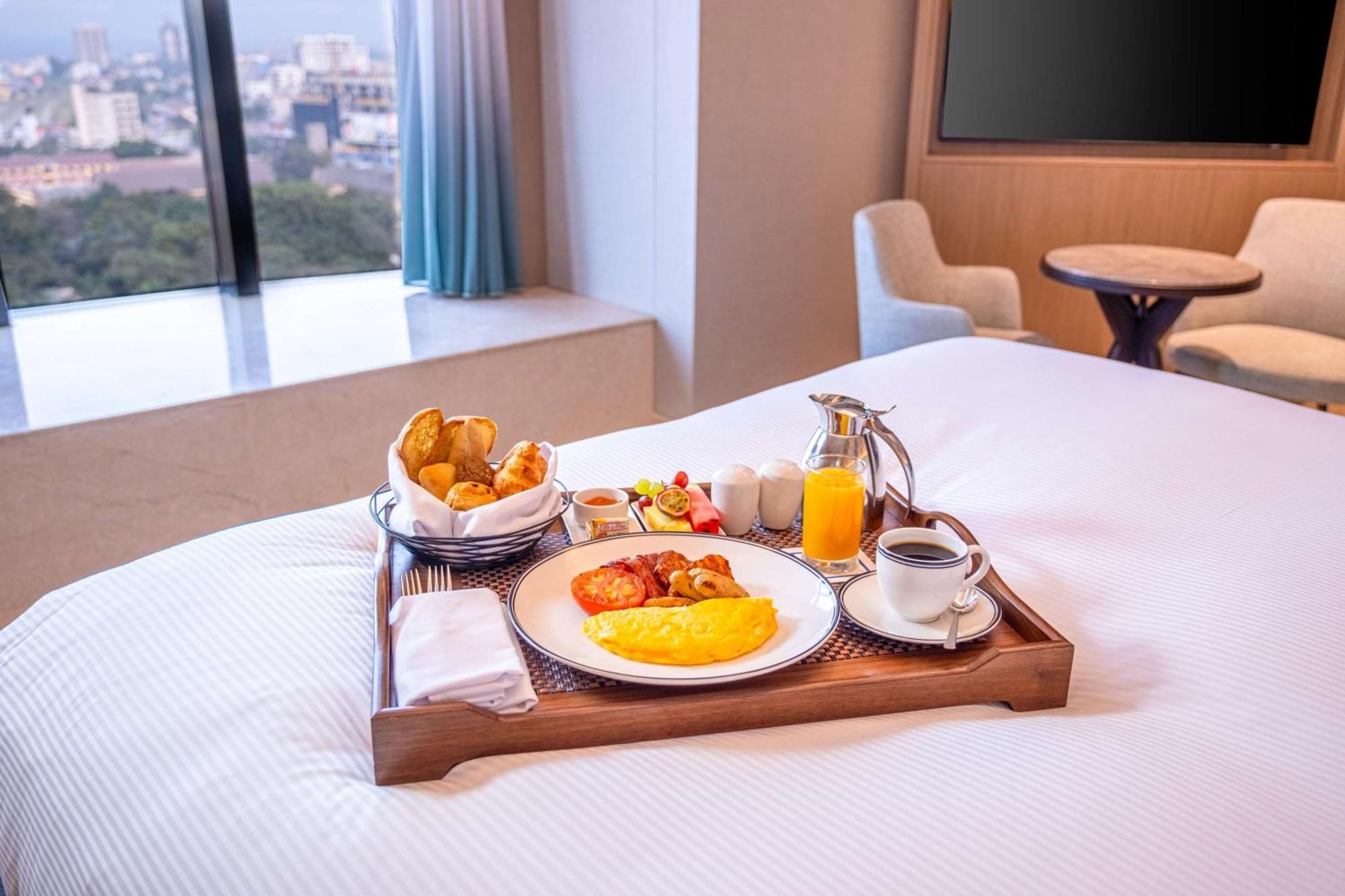 فندق Hilton كينشاسا المظهر الخارجي الصورة