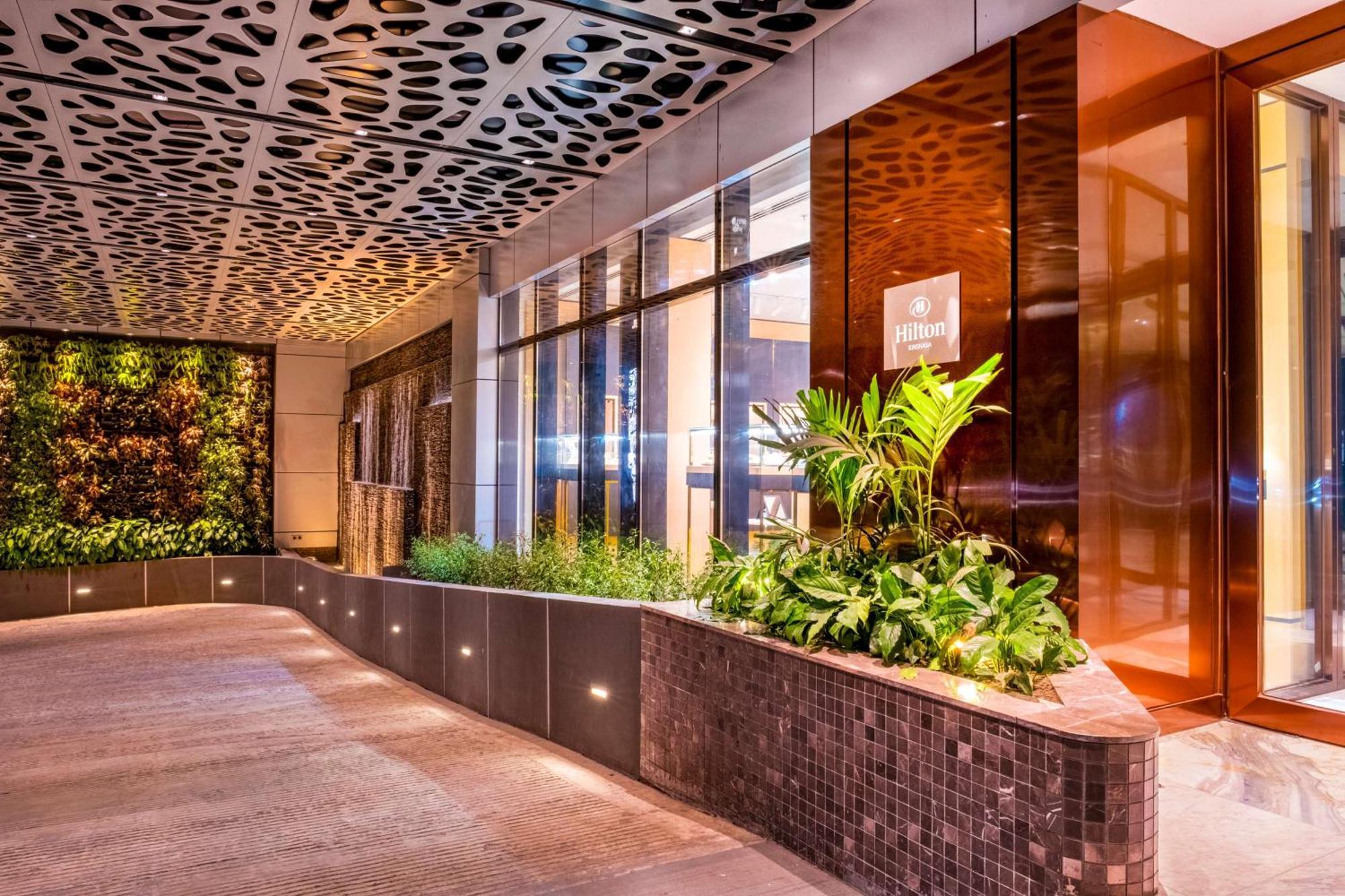 فندق Hilton كينشاسا المظهر الخارجي الصورة