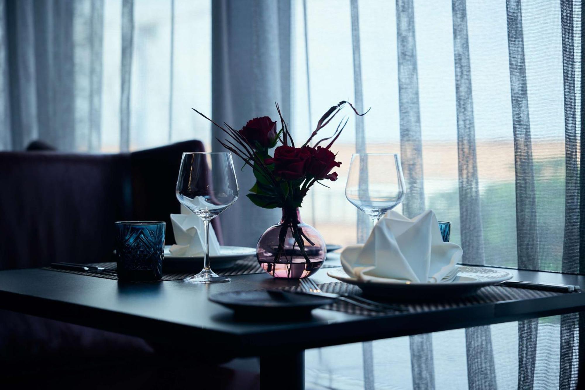 فندق Hilton كينشاسا المظهر الخارجي الصورة